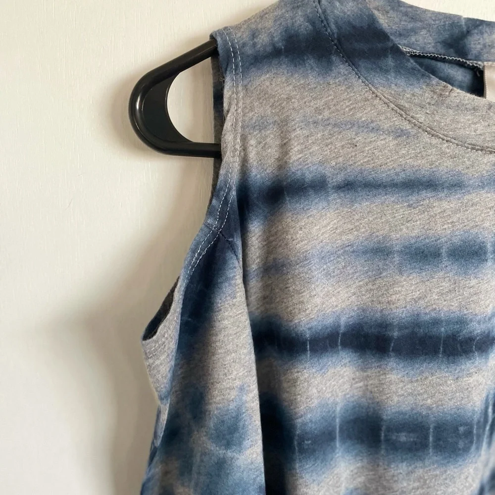 Go Couture Tie Dye Lightweight Cold Shoulder Blouse - Size M - Picture 4 of 12